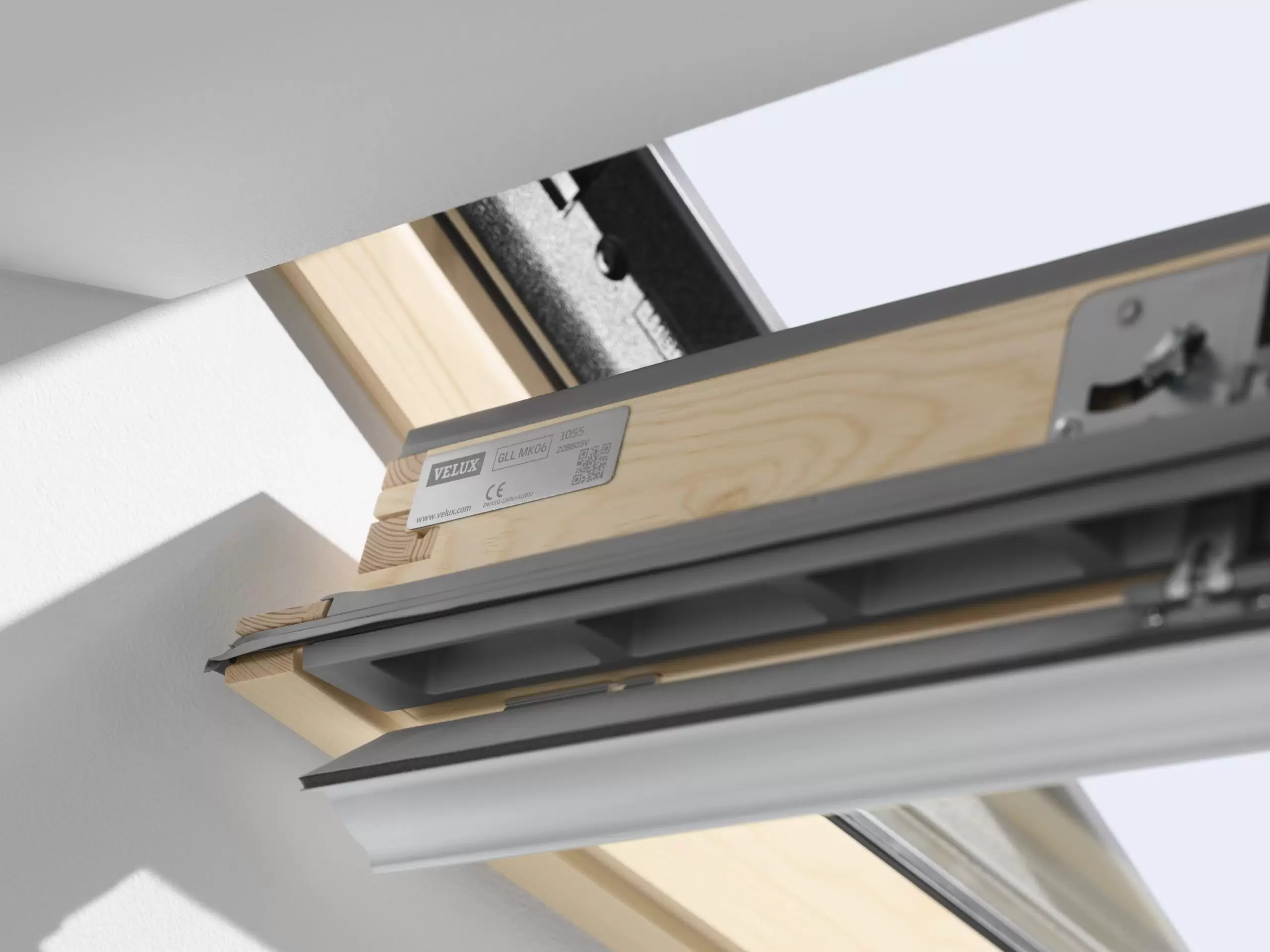 Слайд #4 | Мансардное окно VELUX GLL 1061